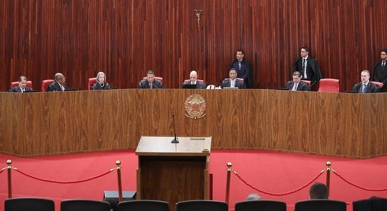 Julgamento da ação que tornou Bolsonaro inelegível foi retomado pelo TSE (Antonio Augusto/Secom/TSE)